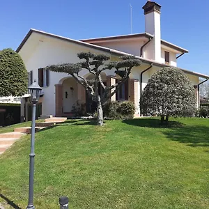 villa-elena.hotelinveneto.com/